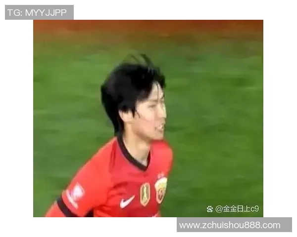 九岁小将崭露头角足球场上的未来之星引发热议